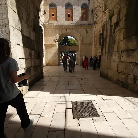 Romana With A Spacious Terrace