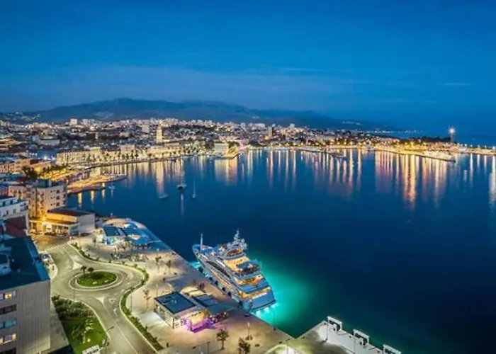 Romana With A Spacious Terrace