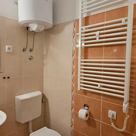 Romana With A Spacious Terrace Apartamento *