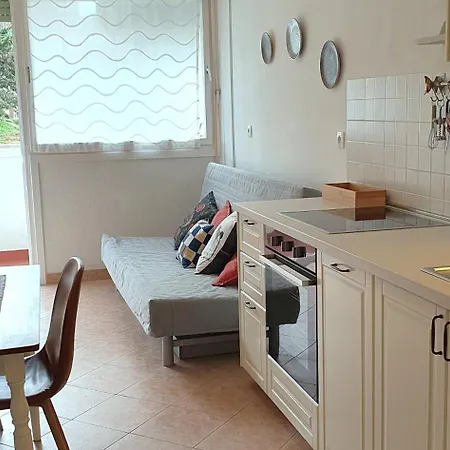 Apartamento Romana With A Spacious Terrace