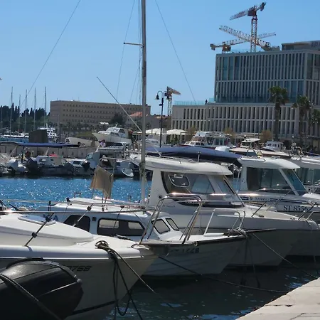 Romana With A Spacious Terrace * Split